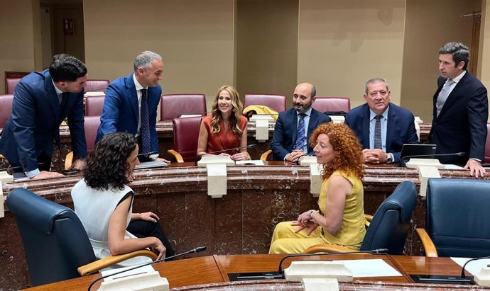 La consejera de Empresa, Empleo y Economía Social, Marisa López Aragón, presenta los presupuestos de la Consejería para 2025