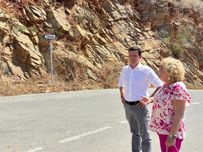 El presidente de la Diputación de Almería y la alcaldesa de Laroya.