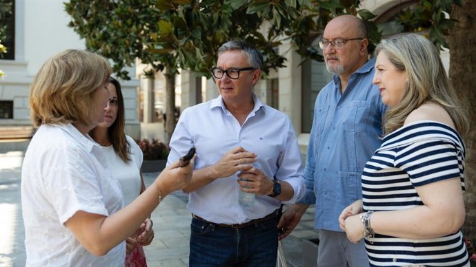 Comparecencia informativa de Vox en Granada