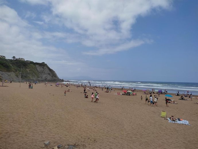 Archivo - Playa en Bizkaia