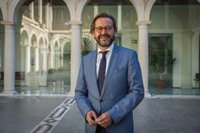 El delegado de la Junta en Granada muestra el apoyo "sin fisuras" a la UGR para conseguir los títulos vinculados a la IA