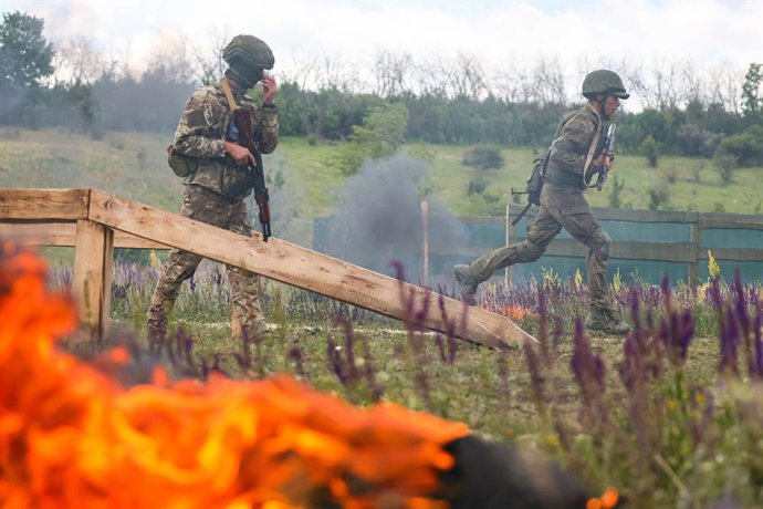 RUSSIA, LUGANSK - JUNE 22, 2025: Servicemen undergo training with an assault unit of the 25th separate motor rifle brigade of the combined arms army of the Zapad [West] Group of the Russian Armed Forces