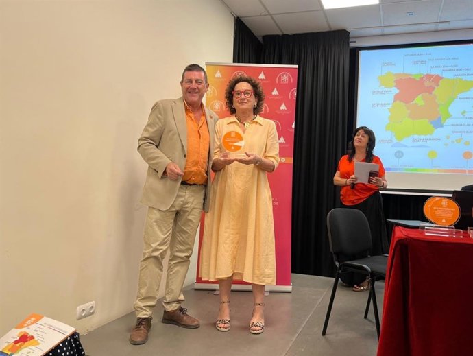 La consejera Maeztu en la recepción del premio otorgado anualmente la Asociación Estatal de Directoras y Gerentes de Servicios Sociales