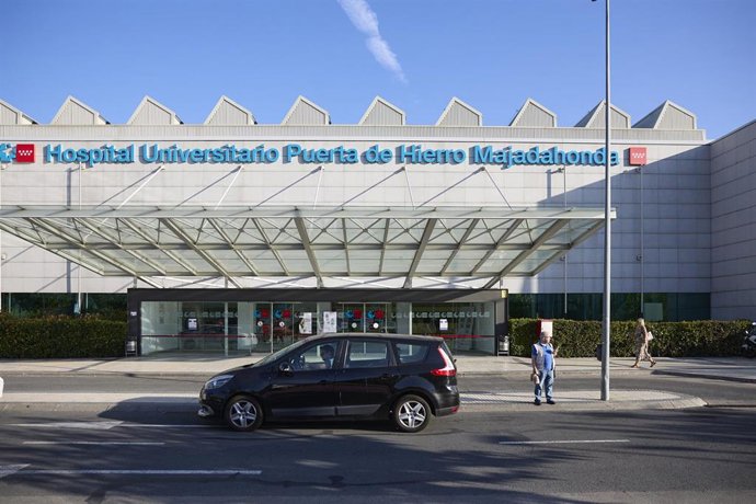 Archivo - Fachada del Hospital Universitario Puerta de Hierro