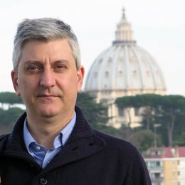 El periodista, experto vaticanista, Saverio Gaeta.