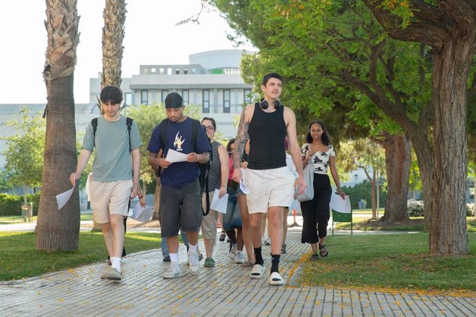 Más de 500 estudiantes y profesores extranjeros participan en los programas de verano de estudios de español de la UA