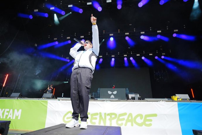 Actuación del grupo irlandés Kneecap en el Festival de Glastonbury