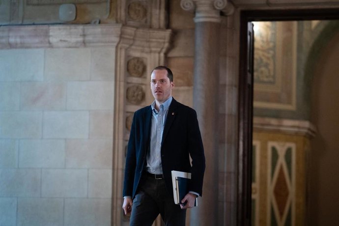 Archivo - El diputado del PP, Juan Fernández, en una imagen de archivo. 