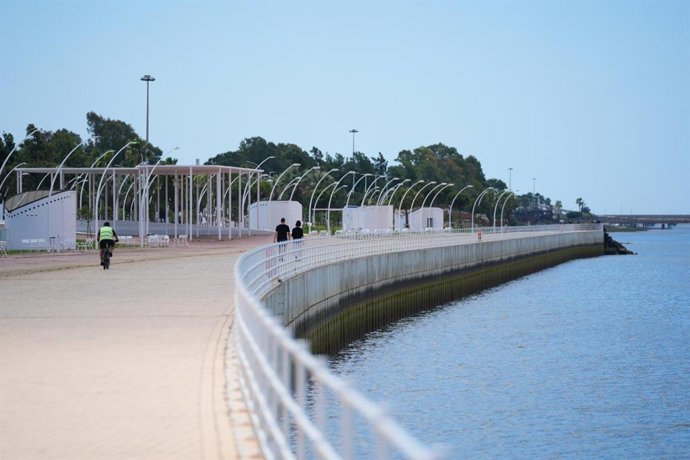 Imagen de archivo del Paseo de la Ría de Huelva.