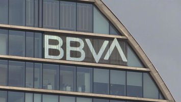 BBVA decide seguir adelante con la OPA al Sabadell tras analizar la condición de