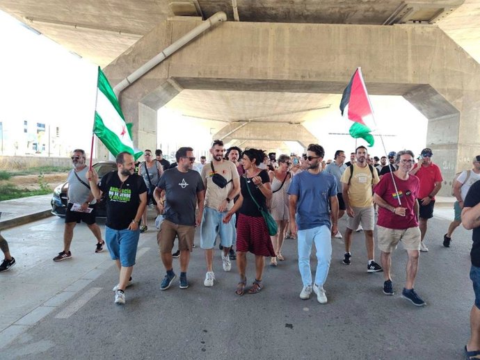 El portavoz de Adelante Andalucía, José Ignacio García, en la manifestación del metal convocada en Puerto Real.