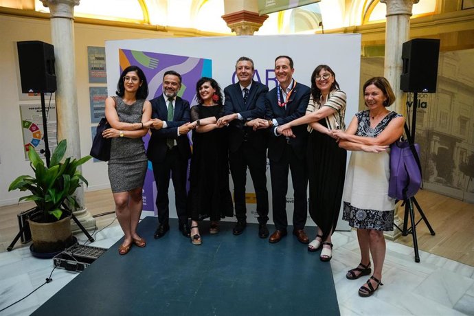 Inauguración del Pabellón de los Cuidados de Sevilla.