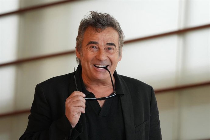 Archivo - El actor Eduard Fernández posa durante el photocall de la película ‘Marco’ en el Festival de Cine de San Sebastián, a 28 de septiembre de 2024, en San Sebastián, Guipúzcoa, País Vasco (España). El filme narra la historia de Enric Marco Batlle, u