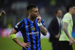 Archivo - Lautaro Martinez of Inter looks on during the UEFA Champions League 2024/25 Semi Final First Leg match between FC Internazionale Milano and FC Barcelona at Giuseppe Meazza Stadium on May 06, 2025 in Milan, Italy.