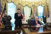 Foto: EEUU.- Trump amenaza con retirar ayudas a las empresas de Musk