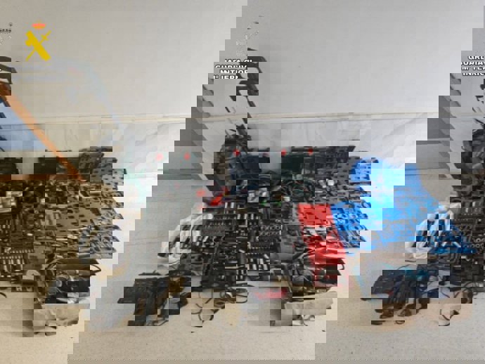 Maquinaria y herramientas sustraídas en el polígono de La Rinconada