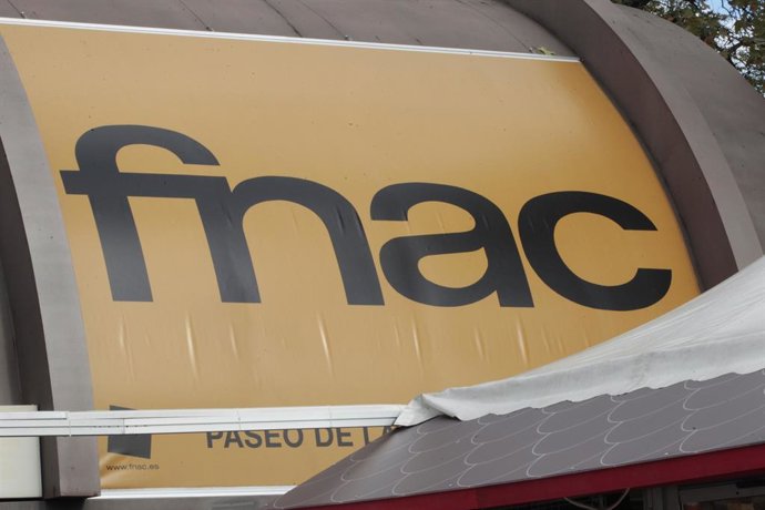Archivo - Logotip d'una botiga Fnac