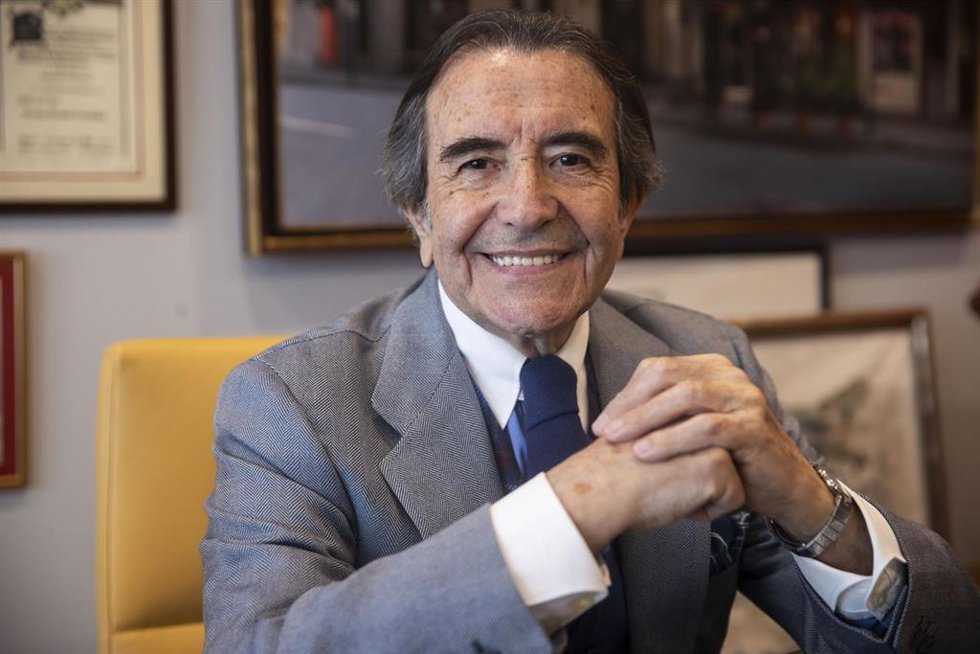 Archivo - Soria acoge el 8 de julio el acto de entrega de los Premios CEOE CyL. En la foto, Enrique Cornejo, uno de los premiados.