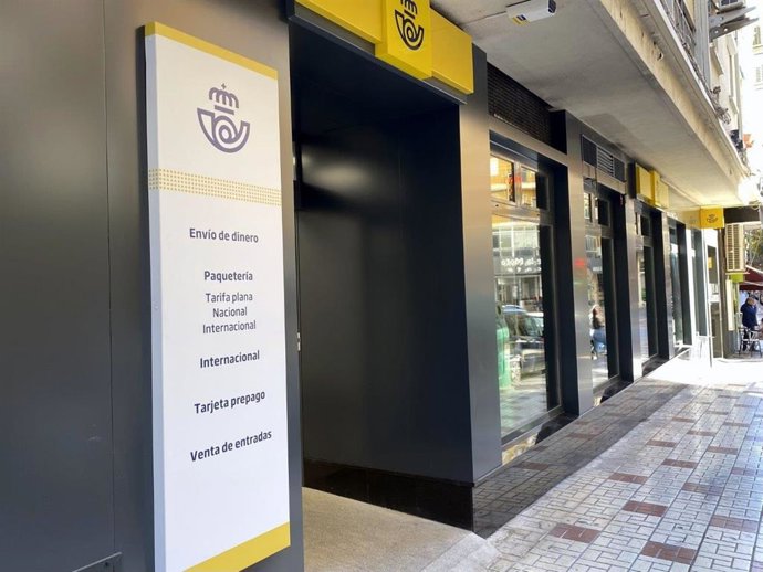 Correos ofrece el servicio de pago de tasas, tributos y recibos a través de 68 oficinas y 95 rurales en la provincia de Málaga
