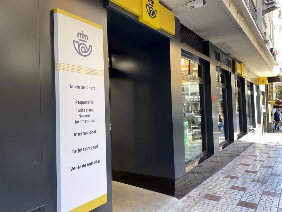 Correos ofrece el servicio de pago de tasas, tributos y recibos a través de 68 oficinas y 95 rurales en la provincia de Málaga