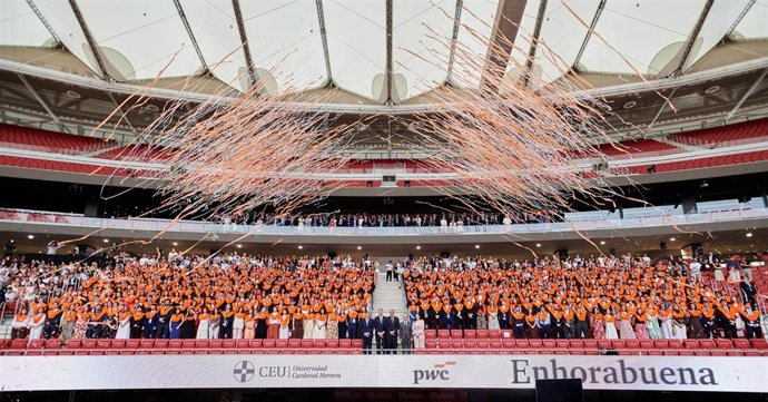 Cerca de 500 profesionales de PwC celebraron ayer la graduación de su programa de talento 'Work Academy'.