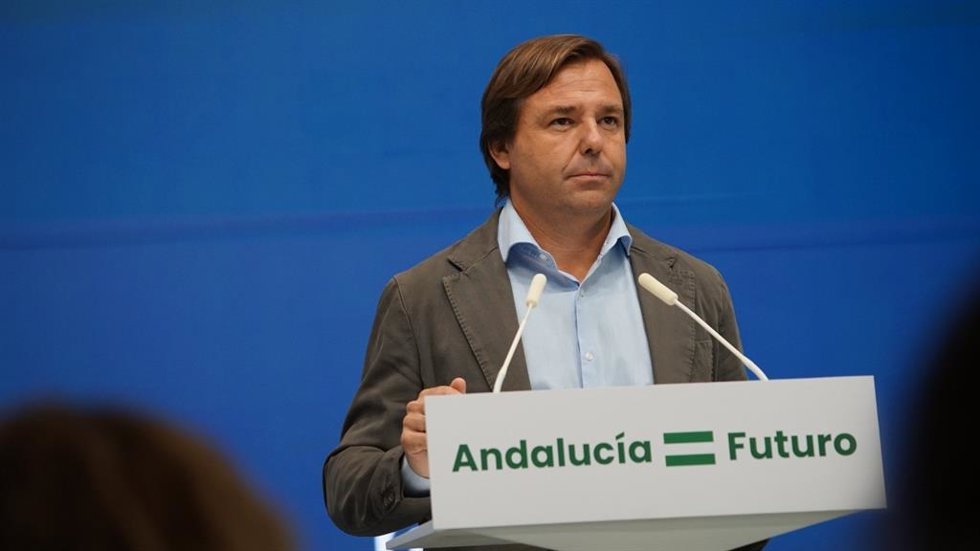 El secretario general del PP-A, Antonio Repullo, en rueda de prensa.