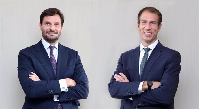 Archivo - Luis Buceta y Miguel Ángel Rico, ejecutivos de inversión de Creand.