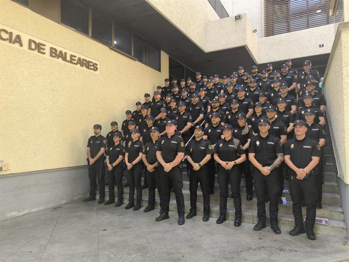 La Policía Nacional aumenta un 4,3% su plantilla en Baleares con 79 agentes más