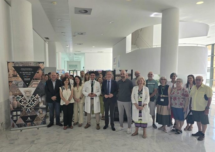 Presentación de 'El Museo se va de viaje' en el Clínico