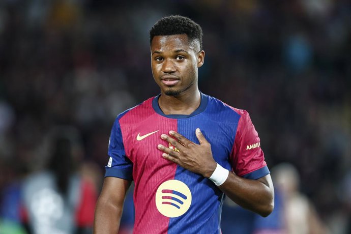 Archivo - Ansu Fati, do FC Barcelona, reage após vencer a partida da Fase MD3 da Liga dos Campeões da UEFA 2024/25 entre o FC Barcelona e o FC Bayern Munchen no Estadi Olimpic Lluis Companys em 23 de outubro de 2024 em Barcelona, Espanha.
