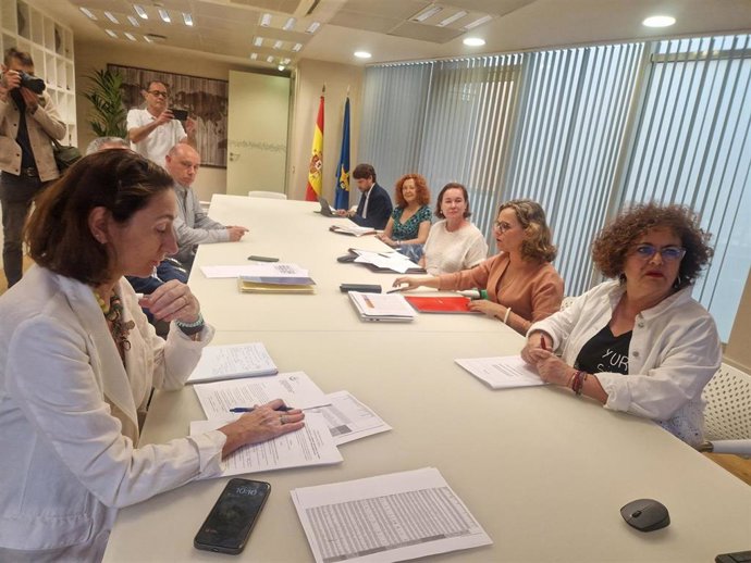 Reunión de la Comisión Institucional del Sistema de Garantía de Derechos y Prestaciones Vitales.