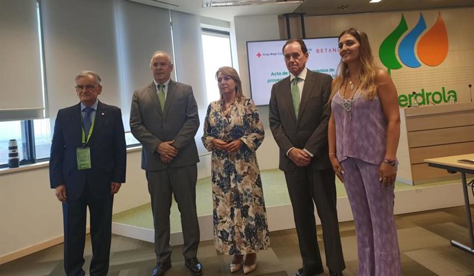 Iberdola destina 734.000 euros a Cruz Roja y Nuevo Hogar Betania para proyectos de apoyo a afectados por la dana