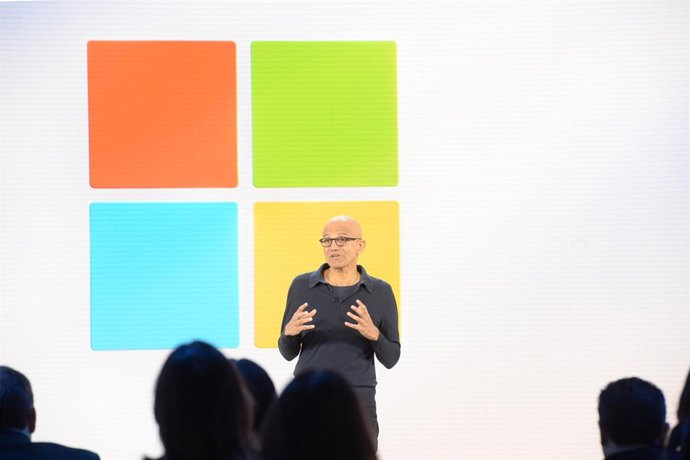 Archivo - 20 May 2024, US, Redmond: Microsoft CEO Satya Nadella presents the vision for a PC architecture that is geared towards the use of artificial intelligence. Microsoft wants to make Windows PCs fit for the AI era. Photo: Andrej Sokolow/dpa