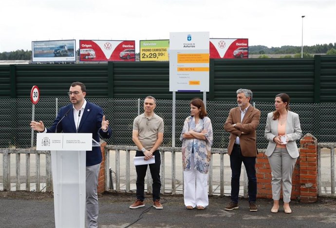 El presidente del Principado, Adrián Barbón, en un acto en Corvera.