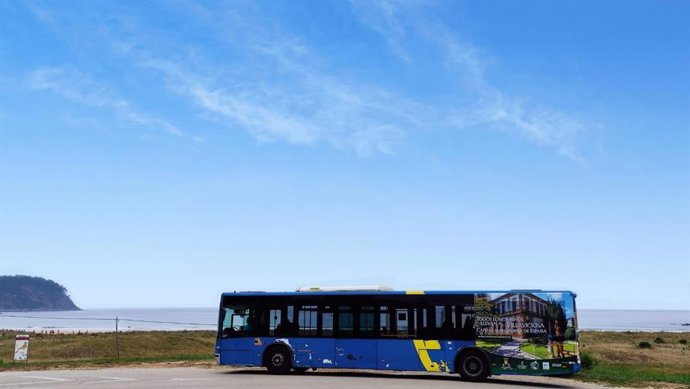 Autobús del CTA en Rodiles.