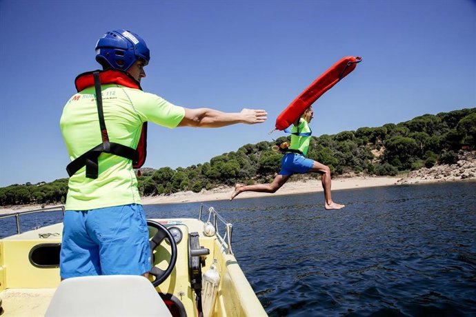 Archivo - (Foto De ARCHIVO) Trabajos De Verano Más Raros Y Divertidos