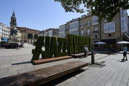 El Jazz luce junto a la escultura vegetal de Vitoria-Gasteiz