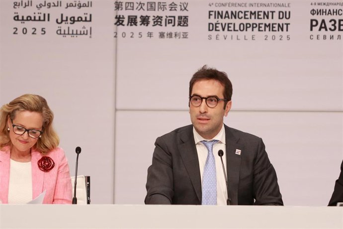 El ministro de Economía, Comercio y Empresas, Carlos Cuerpo, interviene durante la presentación de iniciativas en la Cumbre de la ONU. A 01 de julio de 2025, en Sevilla (Andalucía, España). Segunda jornada de la IV Conferencia Internacional sobre la Finan