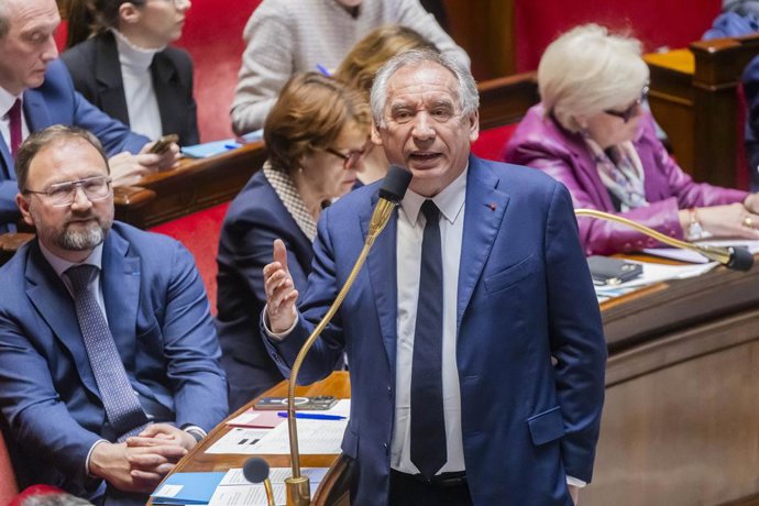 Archivo - 25 de março de 2025, Paris, França, França: Paris, França, 26 de março de 2025 - Sessão de perguntas ao governo no Parlamento francês - francois Bayrou..POLITIQUE, QAG, QUESTIONS AU GOUVERNEMENT, ASSEMBLEE NATIONALE, HEMICYCLE.