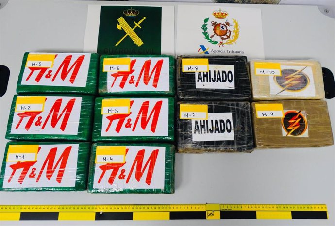 10 Kilos De Cocaína Localizados En Un Camión En Ibiza