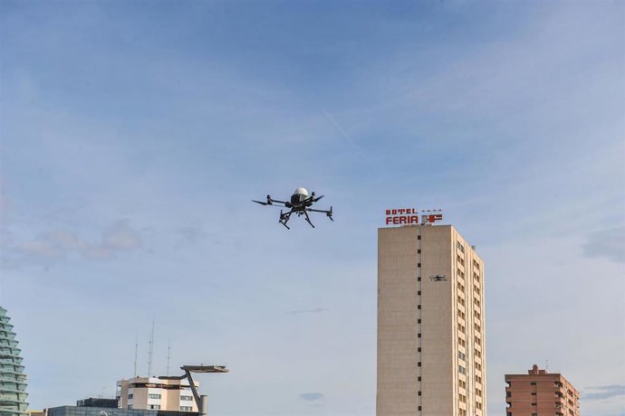 Archivo - Imagen de archivo de drones.