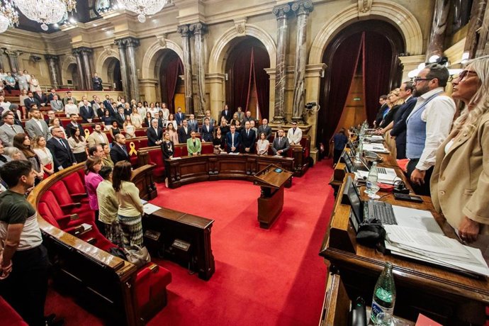 El minut de silenci al Parlament