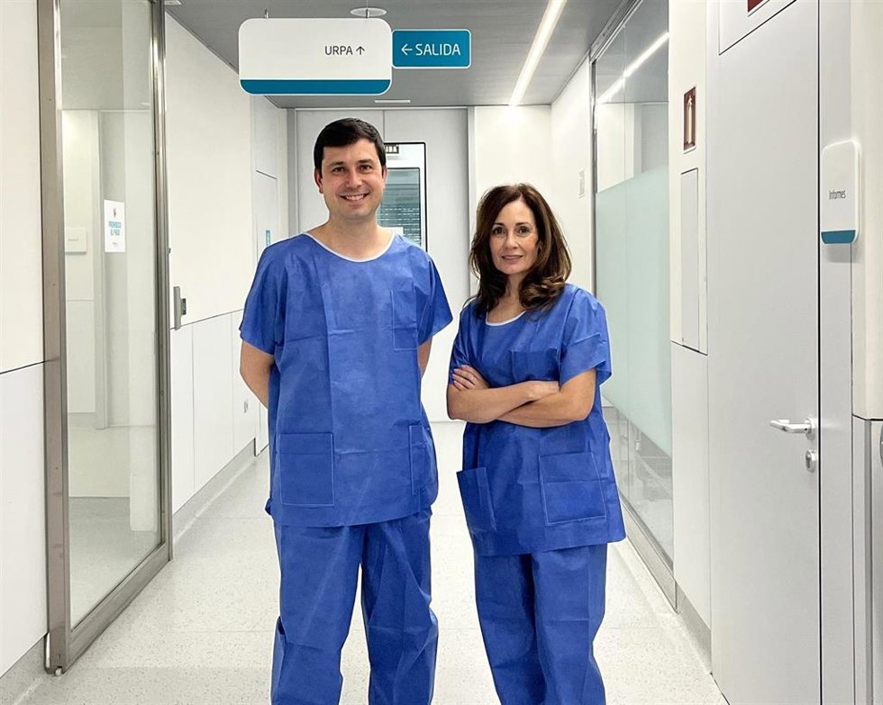 Los doctores Francisco Hidalgo y Soledad Ojeda.