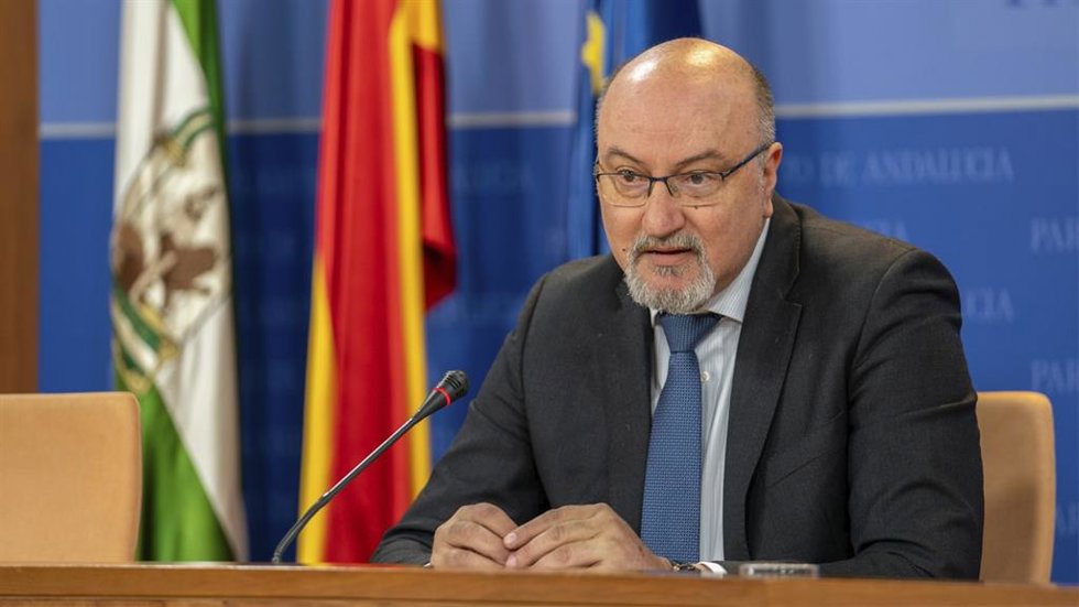Archivo - El portavoz adjunto del Grupo Municipal Vox en Andalucía y parlamentario por Granada, Ricardo López Olea (Fotografía de archivo)