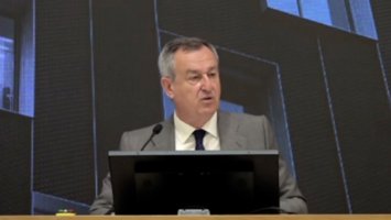González-Bueno (Sabadell) defiende que la venta de TSB es "independiente de la O