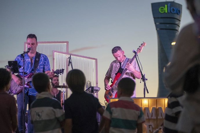 Arranca el 'Summer Plan' en El Faro: la programación de ocio al aire libre para toda la familia este verano. Imagen de la pasada edición en El Faro