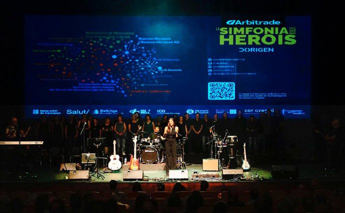 Arbitrade colabora en el proyecto ‘La Simfonia dels Heroisʼ en un concierto solidario que conmueve a más de 180 personas