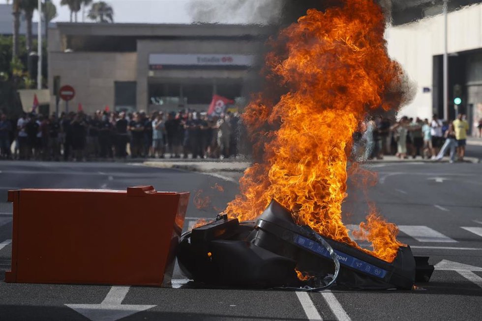 Una de las barricadas realizadas en la huelga del metal la pasada semana en Cádiz.