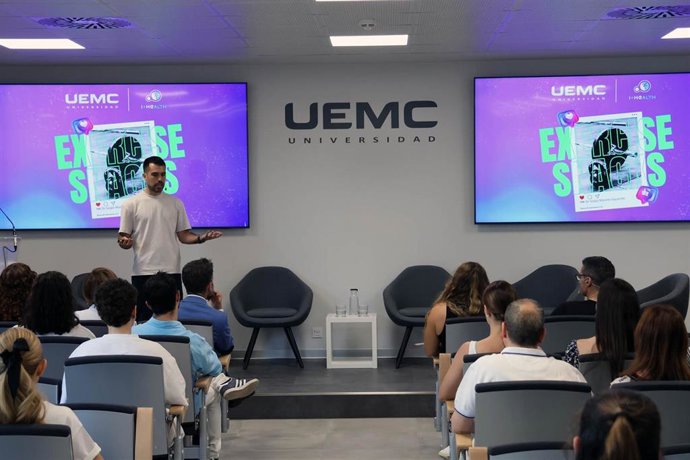 El investigador Sergio Maroto Izquierdo durante su intervención en el curso de verano de 'Ejercicio físico y salud' de la UEMC