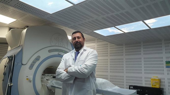 El Dr. José Antonio de la Chica, premio a la mejor tesis doctoral leída en 2024.